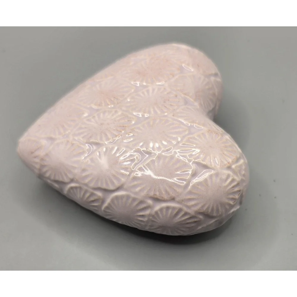 Pink Ceramic Heart Bud Vase Floral Embossed Decorative Accent © 2021
